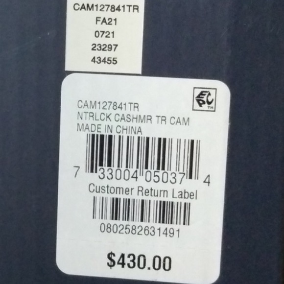 *Hudson Park Collection Lambswool/Cashmere Interlocking Jacquard Throw - Picture 4 of 4